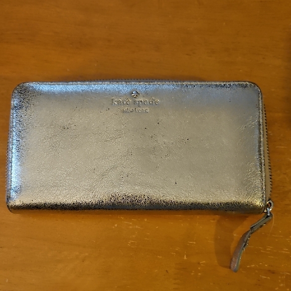 kate spade Handbags - Kate Spade Metallic Gold Wallet